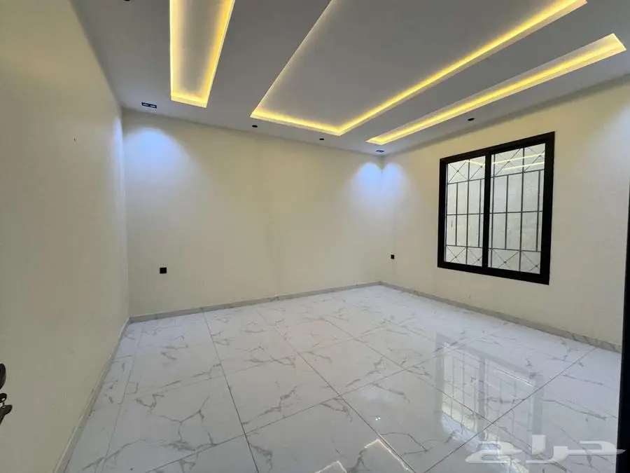 دور من 6 غرف و 5 حمامات في بدر للإيجار ب 36000 سنوي 10