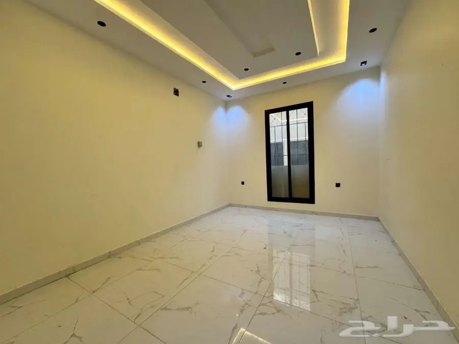 دور من 6 غرف و 5 حمامات في بدر للإيجار ب 36000 سنوي 3