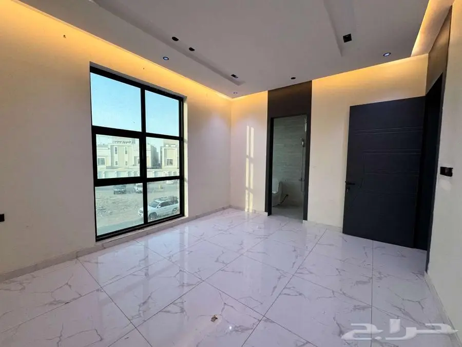 دور من 6 غرف و 5 حمامات في بدر للإيجار ب 36000 سنوي 1