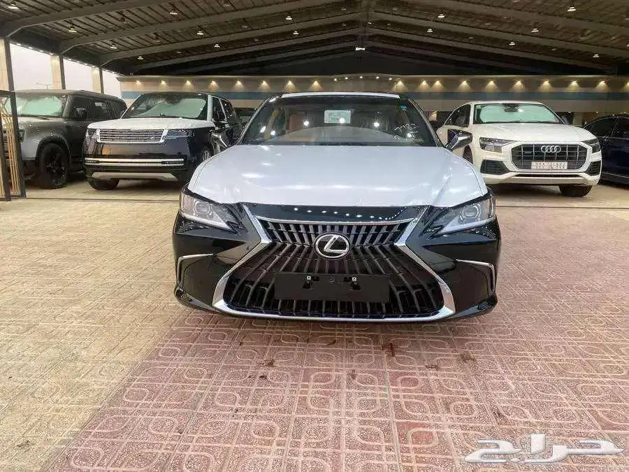 لكزس ES 300 AH هايبرد 2025 سعودى اسود 3