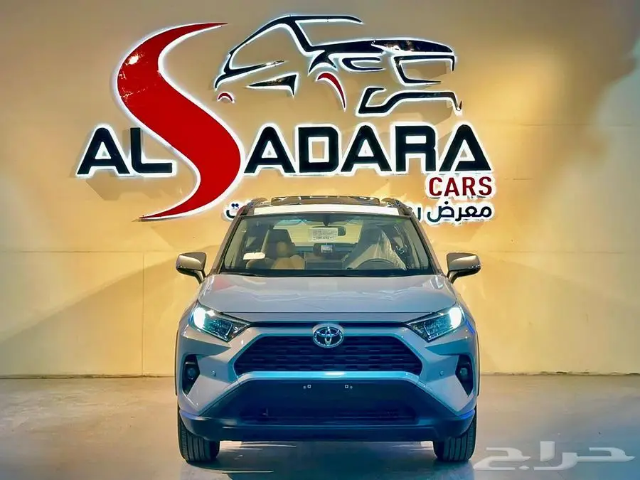 تويوتا راف فور نص فل xle بنزين 2025 1