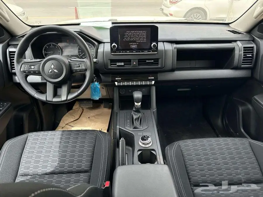 ميتسوبيشي L200 غمارتين دبل اتوماتيك ديزل جنط 18 2024 . 12
