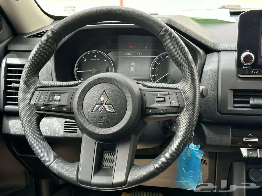 ميتسوبيشي L200 غمارتين دبل اتوماتيك ديزل جنط 18 2024 . 9