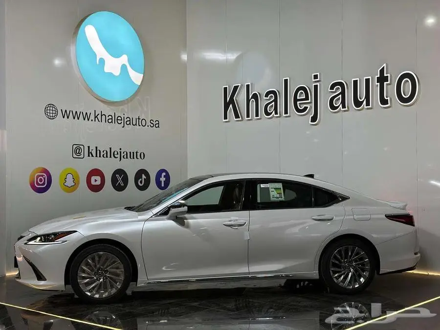 لكزس CC ES350 موديل 2025 بالنقد والتقسيط 2