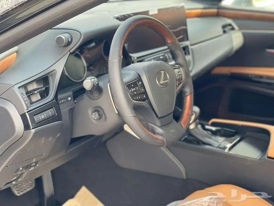 لكزس ES350 بريمي CC 2025 وساير كاش وبنك أقساط 7