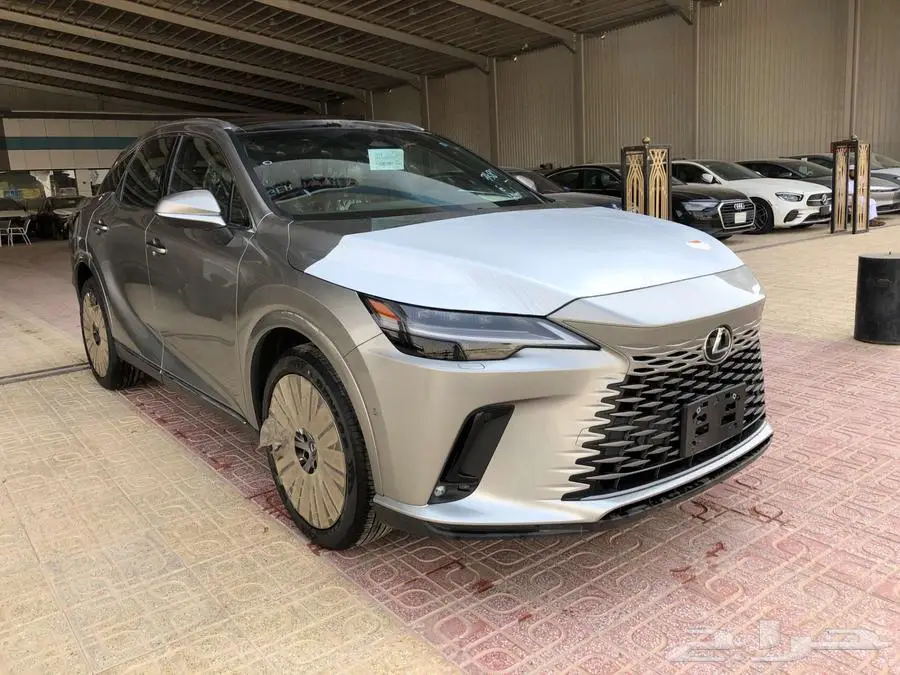 لكزس RX350 BB 2025 تيتانيوم داخلي بني -ابيض داخلي بني سعودي 1