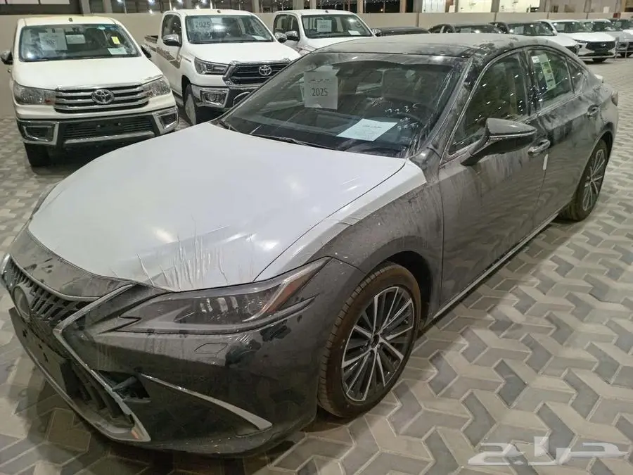 لكزس ES 350 بريمي CC بلس 2025 1