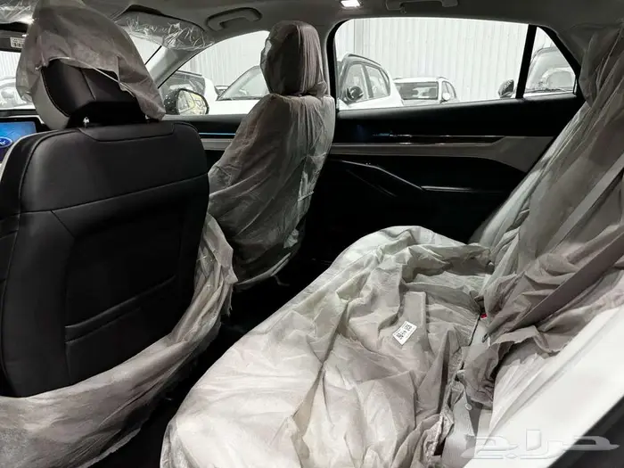 فورد تورس تيتانيوم وترند وامبيانتي 2025 15