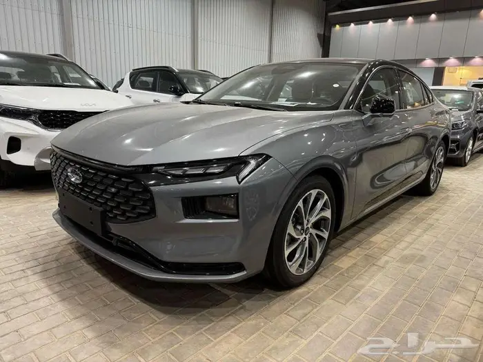 فورد تورس تيتانيوم وترند وامبيانتي 2025 4