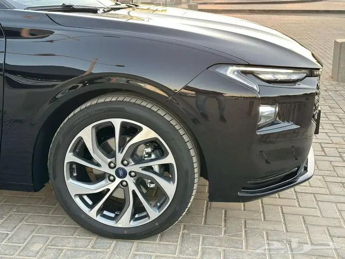 فورد تورس تيتانيوم وترند وامبيانتي 2025 9