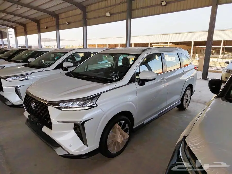تويوتا فيلوز 1.5 GLX سعودي كاش واقساط 2025 4
