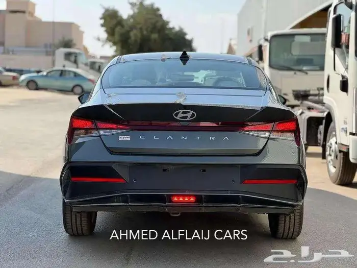 هيونداي ألنترا سمارت 1.6 كوري 2025 رصاصي لماع 6