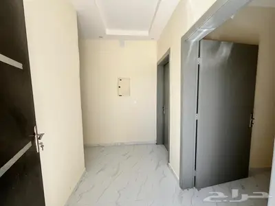 بيت مستقل مرهون للبنك للتنازل مقابل شقة بجيزان 1