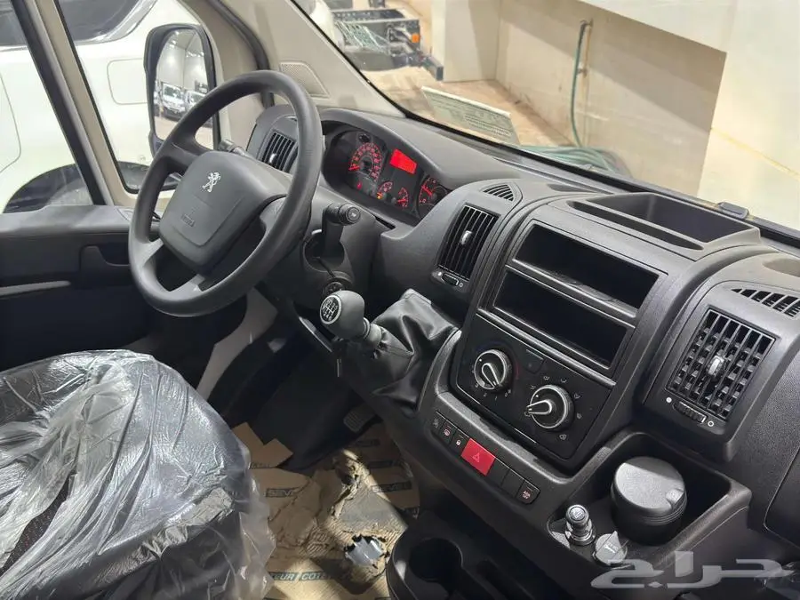 عرض خاص بيجو بوكسر فان بضاعة 2025 L2H2 10
