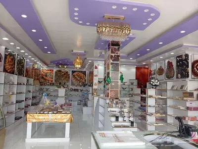 السلام عليكم ورحمة الله وبركاته محل حلويات للتقبيل 0