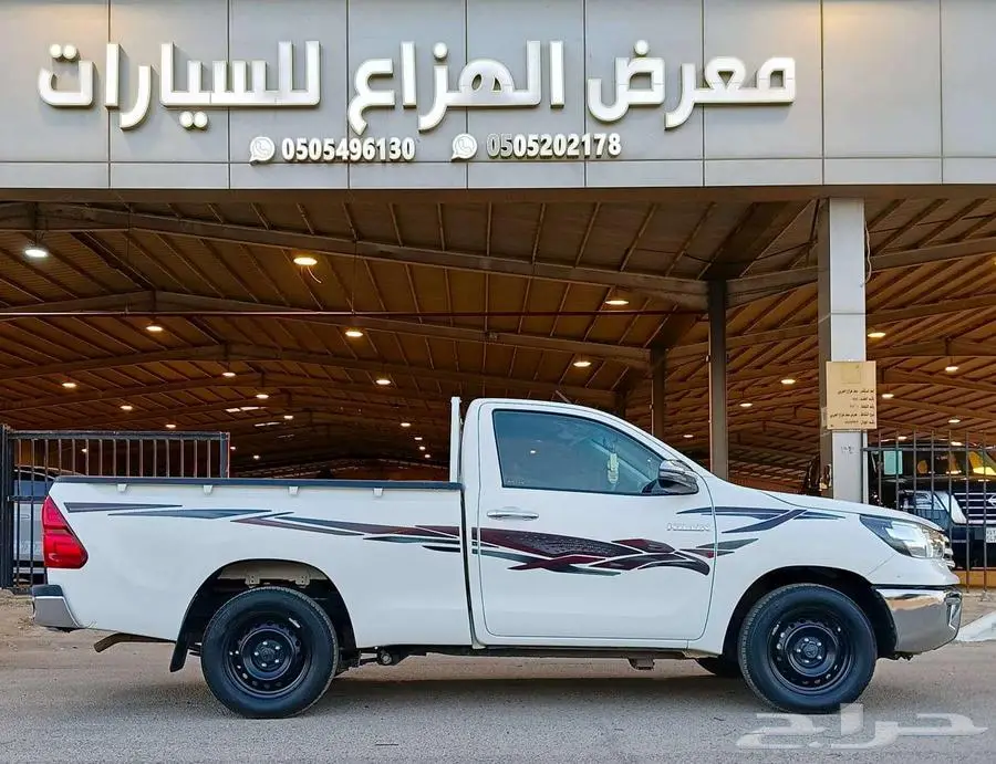 هايلكس غمارة GLX بنزين فل كامل موديل 2022 4