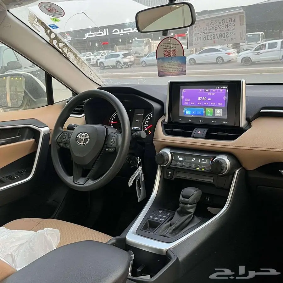 تويوتا راف فور استندار بدون دبل بنزين 2