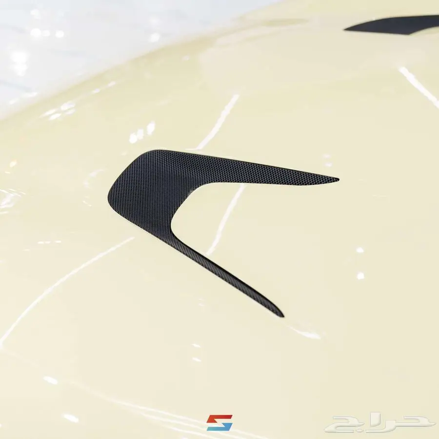 فيراري 12 سلندر موديل 2025 12
