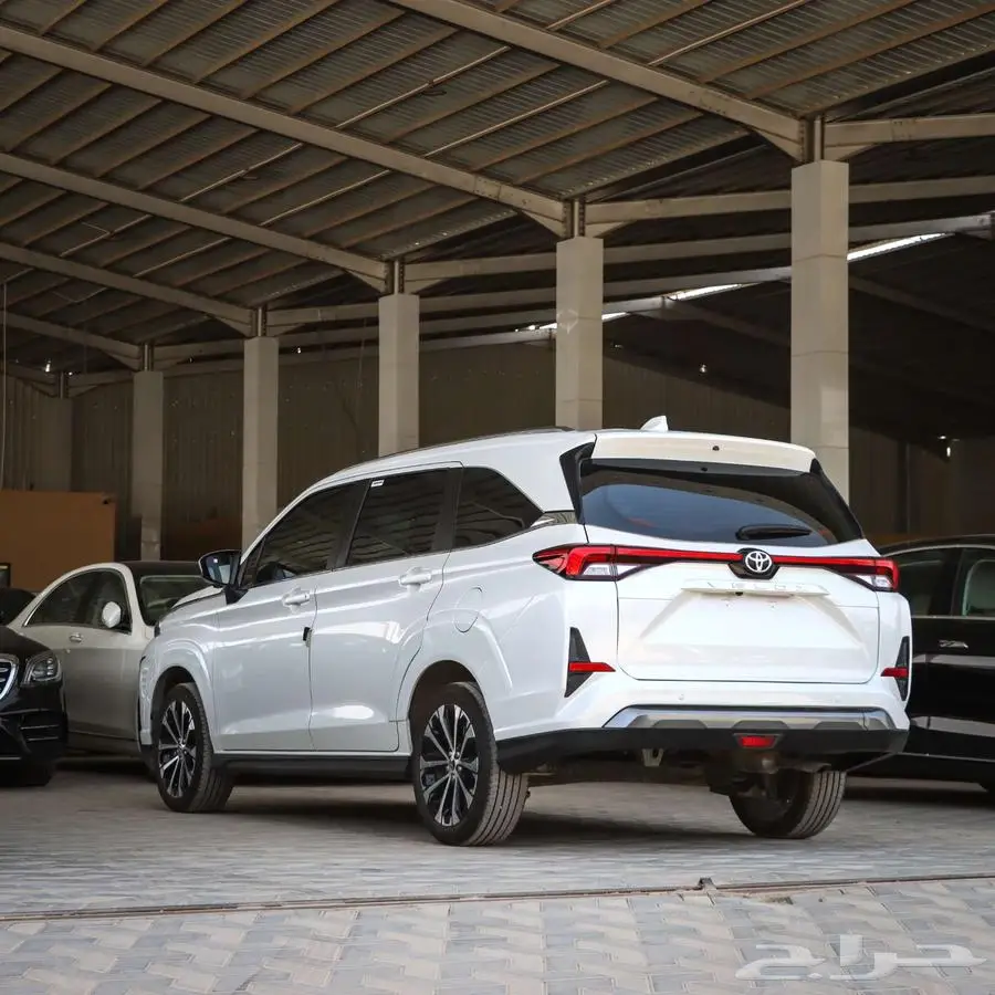 فيلوز 2025 GLX 4