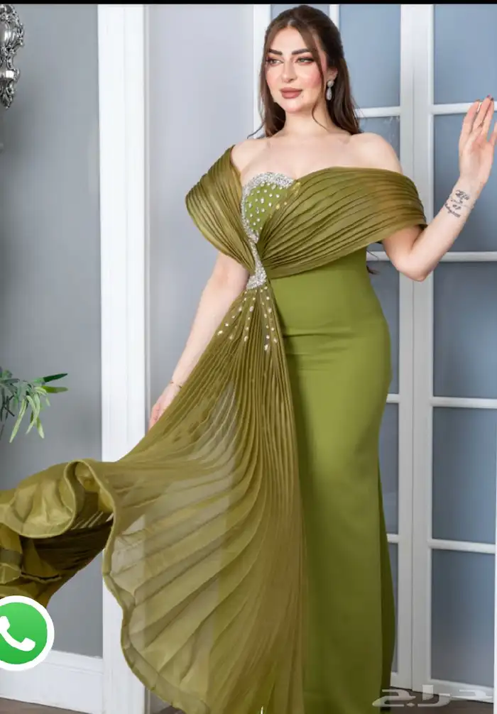 فستان للبيع ب 300 رابغ مقاس 18 0