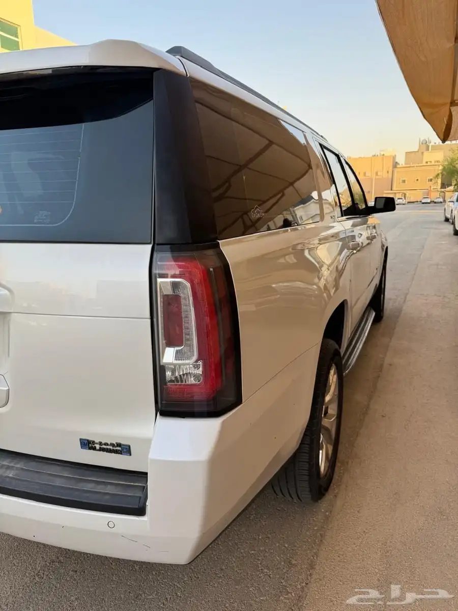 جمس يوكن فل كامل للبيع XL SLT طويل موديل 2017 GMC 7