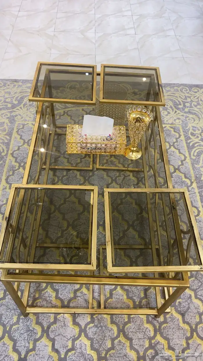 طاوله مع اربع كراسي خدمة 3