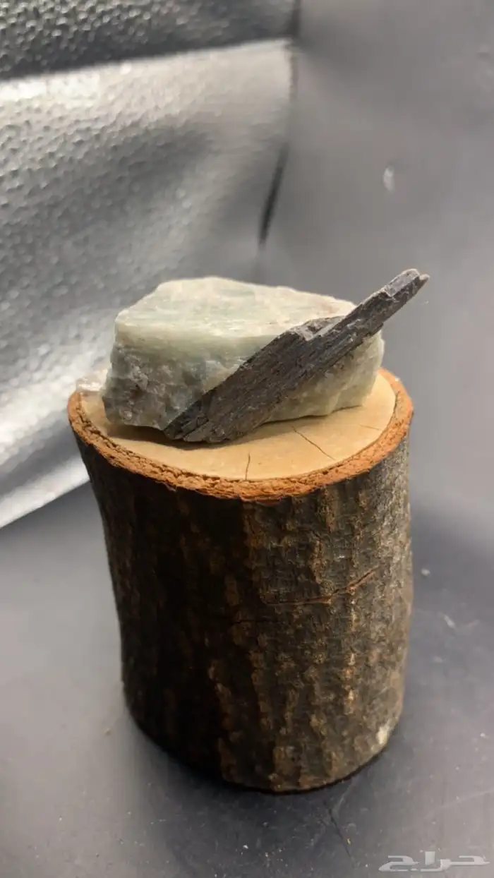 للبيع تحف من الطبيعه شبه كريمه 1