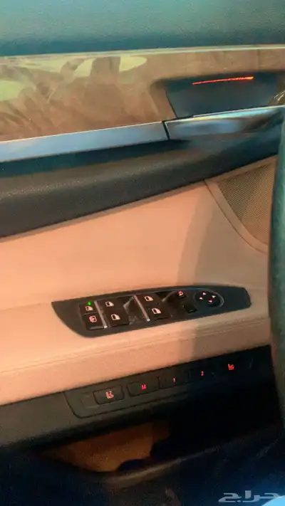 BMW 2011 7