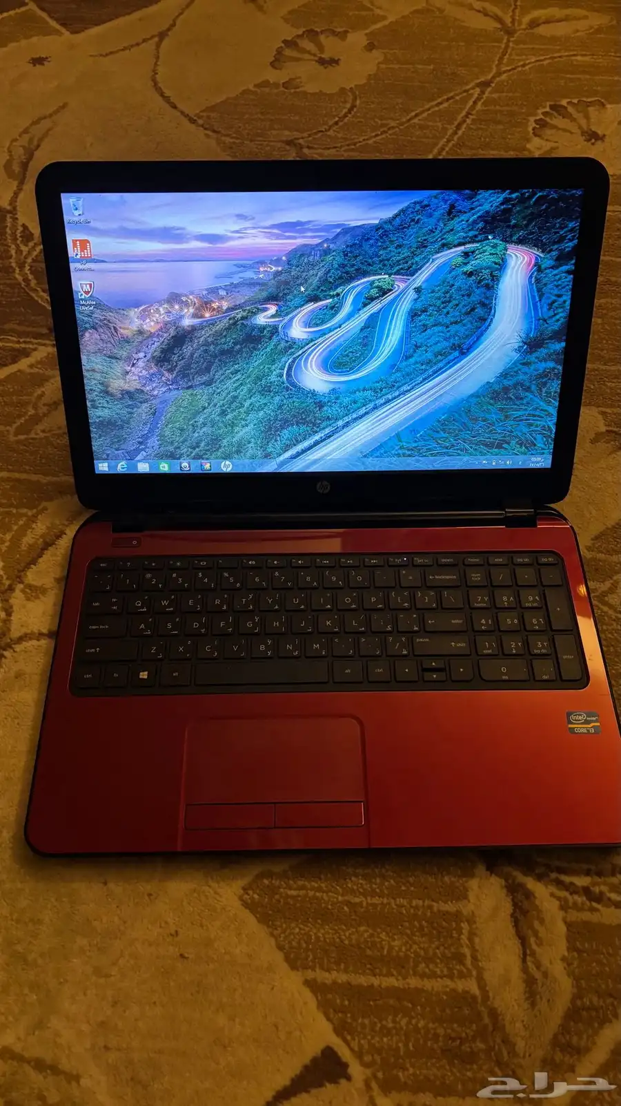 لابتوب hp احمر 1