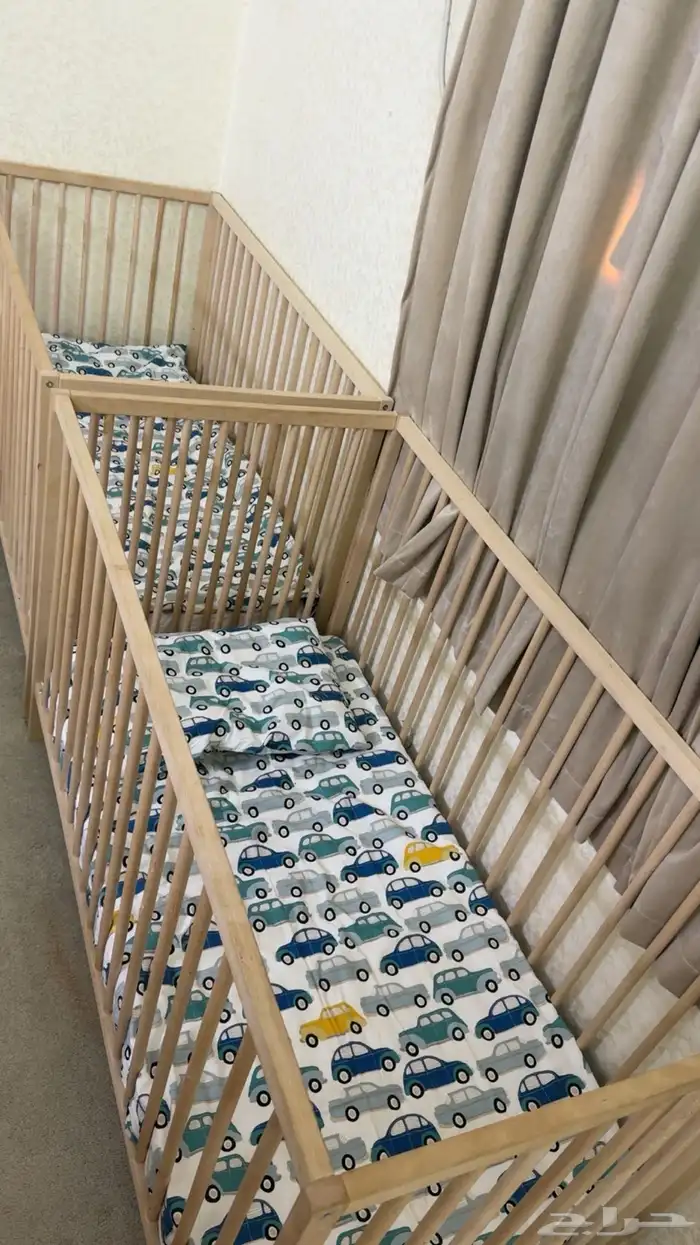 سرير اطفال مع مرتبته من ايكيا 2