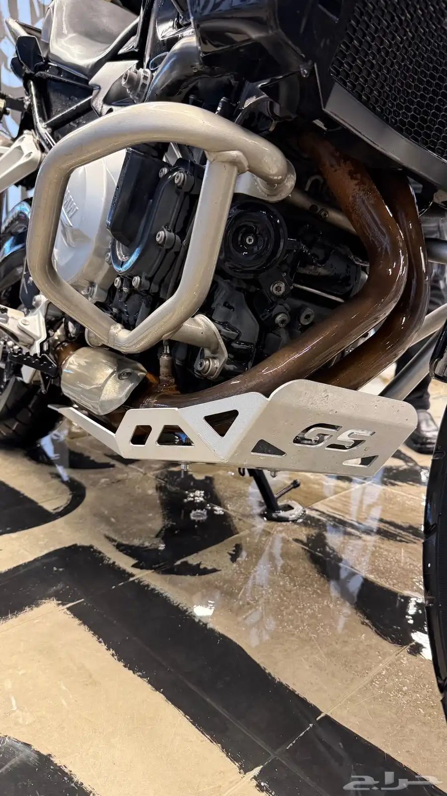 دباب BMW GS 750 موديل 2020 index
