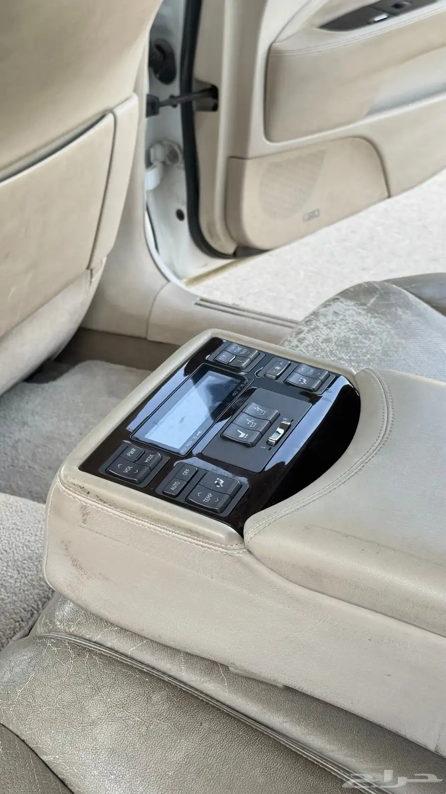 لكزس ls460L موديل 2008 فل 31