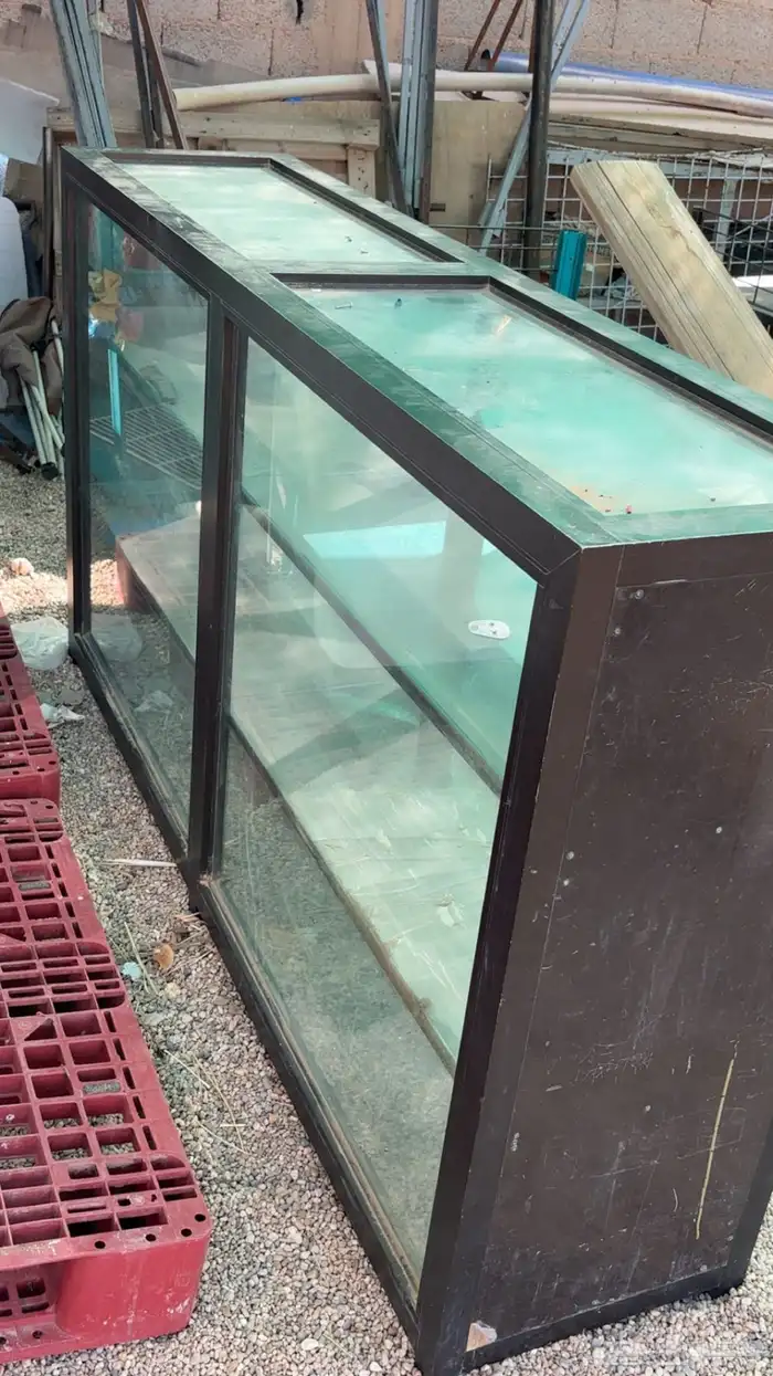 طاولات وغساله وطاوله عرض قزاز 2