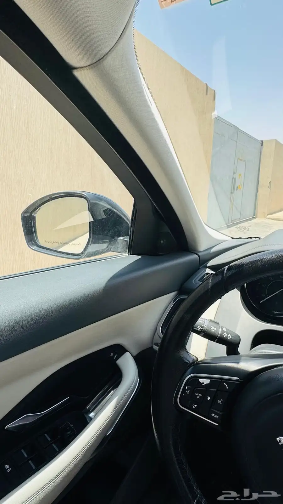 jaguar e-pace جاكور نظييف للبيع 13