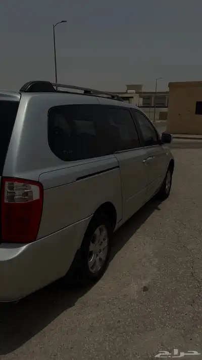 كيا كرنفال 2008 3