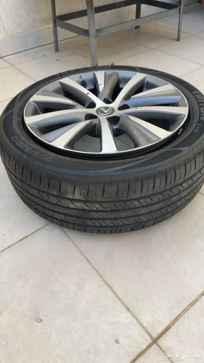 جنوط وكفرات لكزس 350es 5