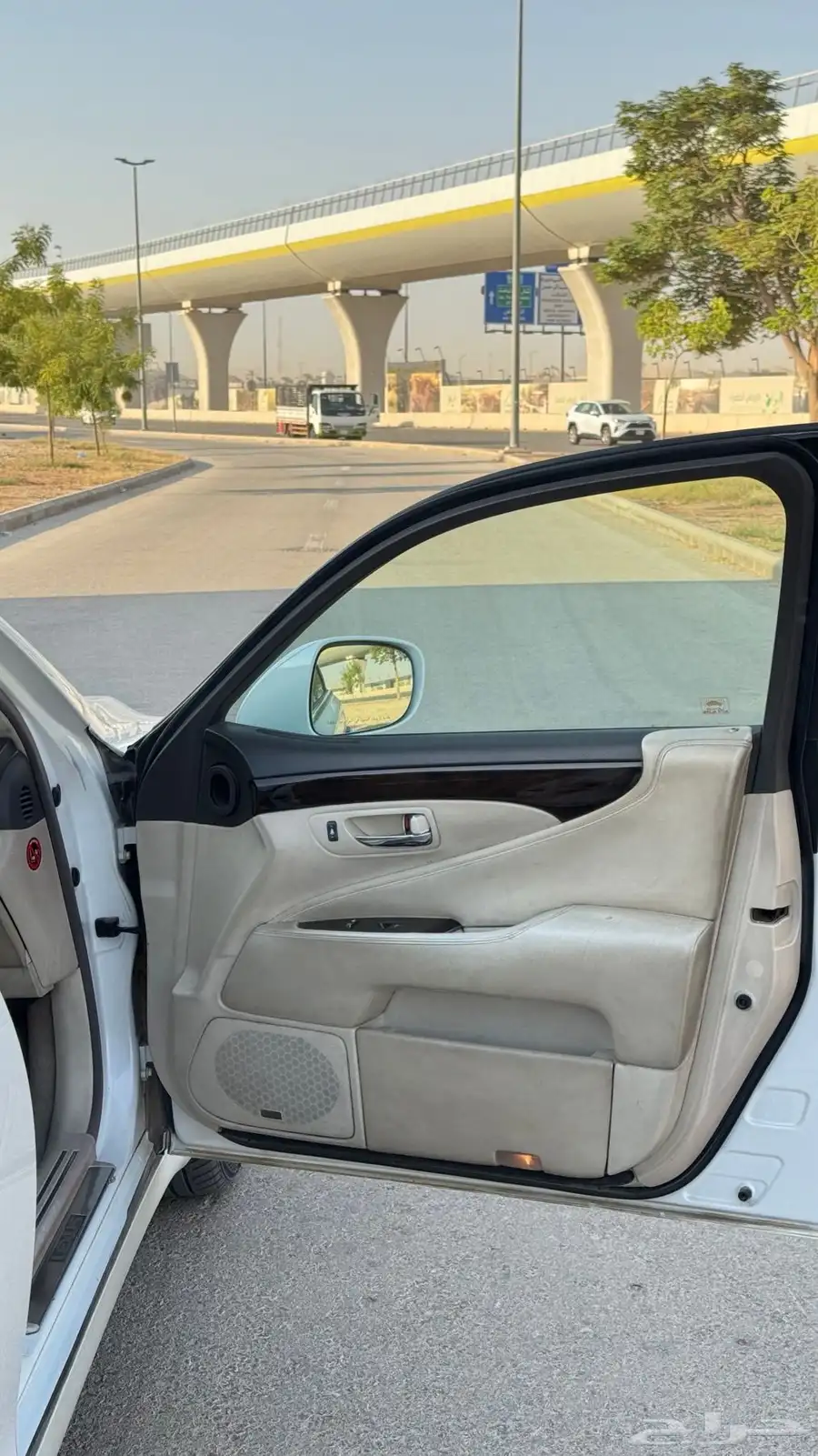 لكزس ls460L موديل 2008 فل 22