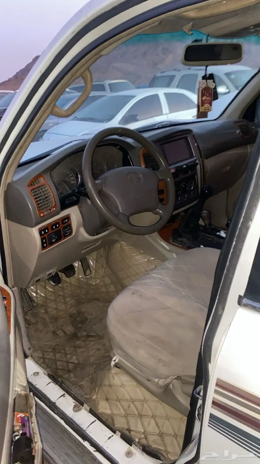جيب لاندكروزر 2003 جي اكس ار 12