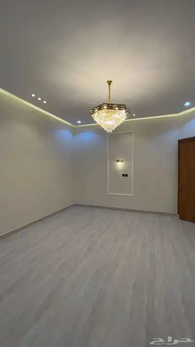 دور ارضي للبيع حي المدائن 8