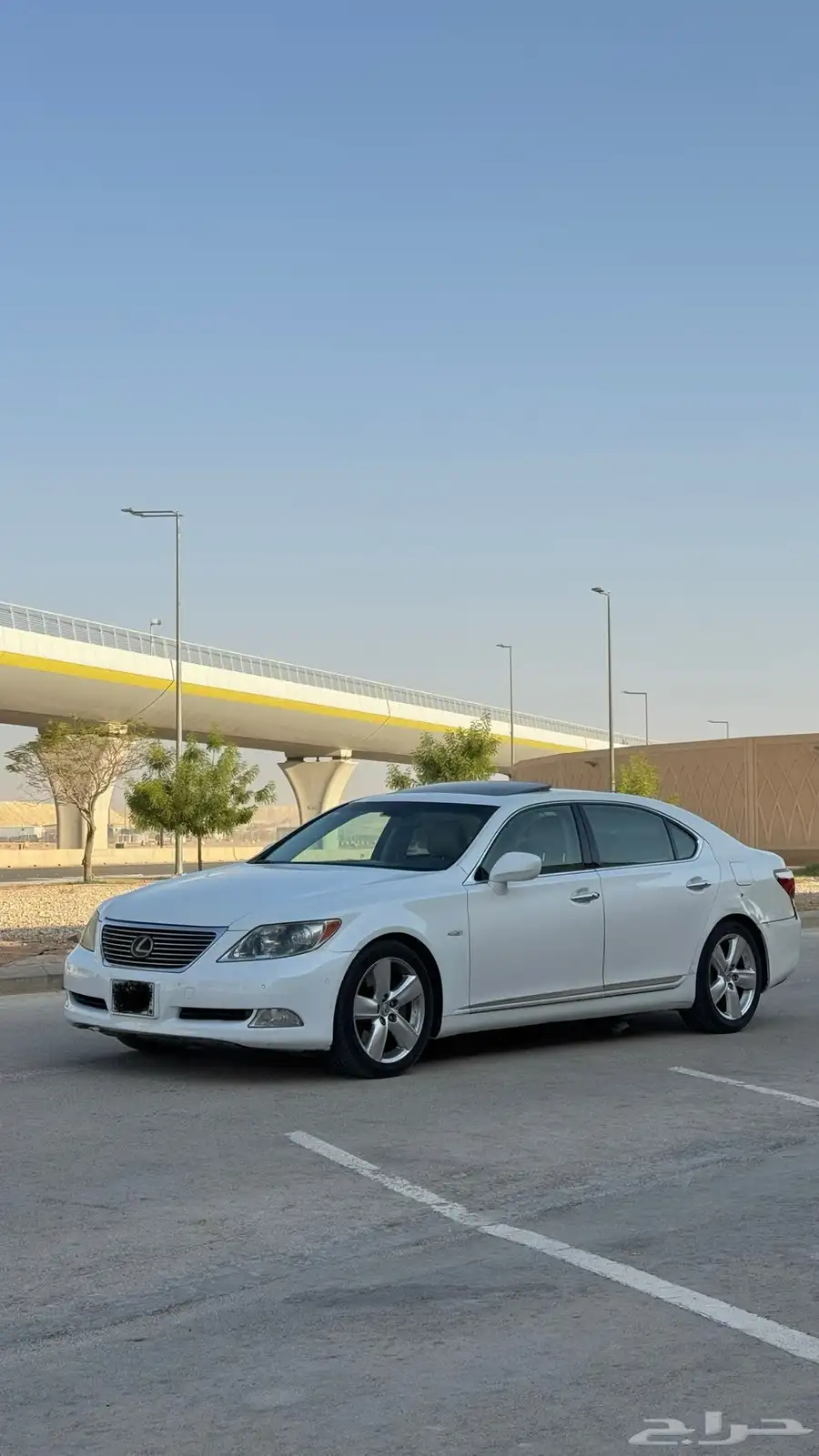 لكزس ls460L موديل 2008 فل 19