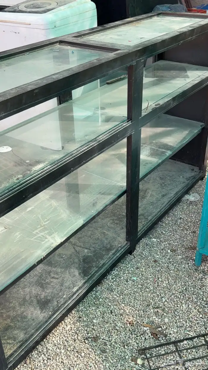 طاولات وغساله وطاوله عرض قزاز 3