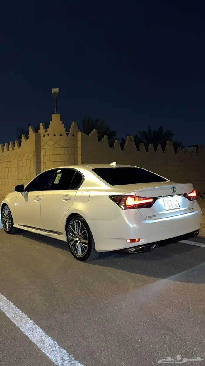 لكزس gs2017 1