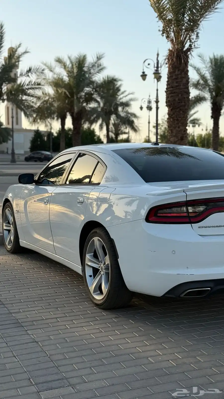 تشارجر 2018 R T 10