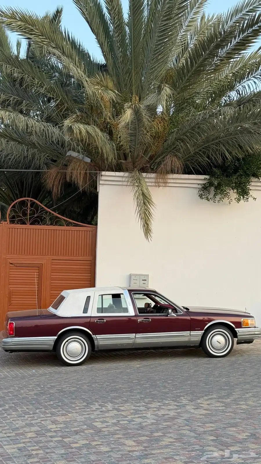 لنكون تاون كار1990 0