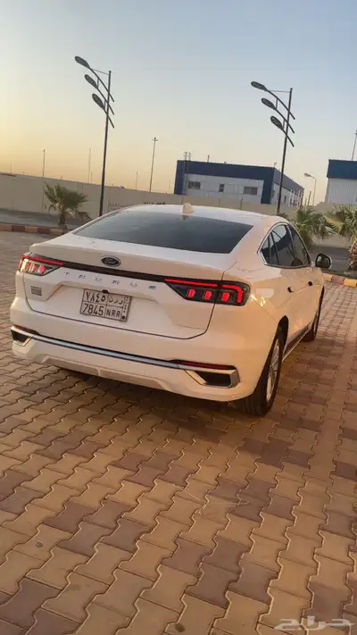 فورد تورس 2023 بحاله ممتازه مالك اول 2