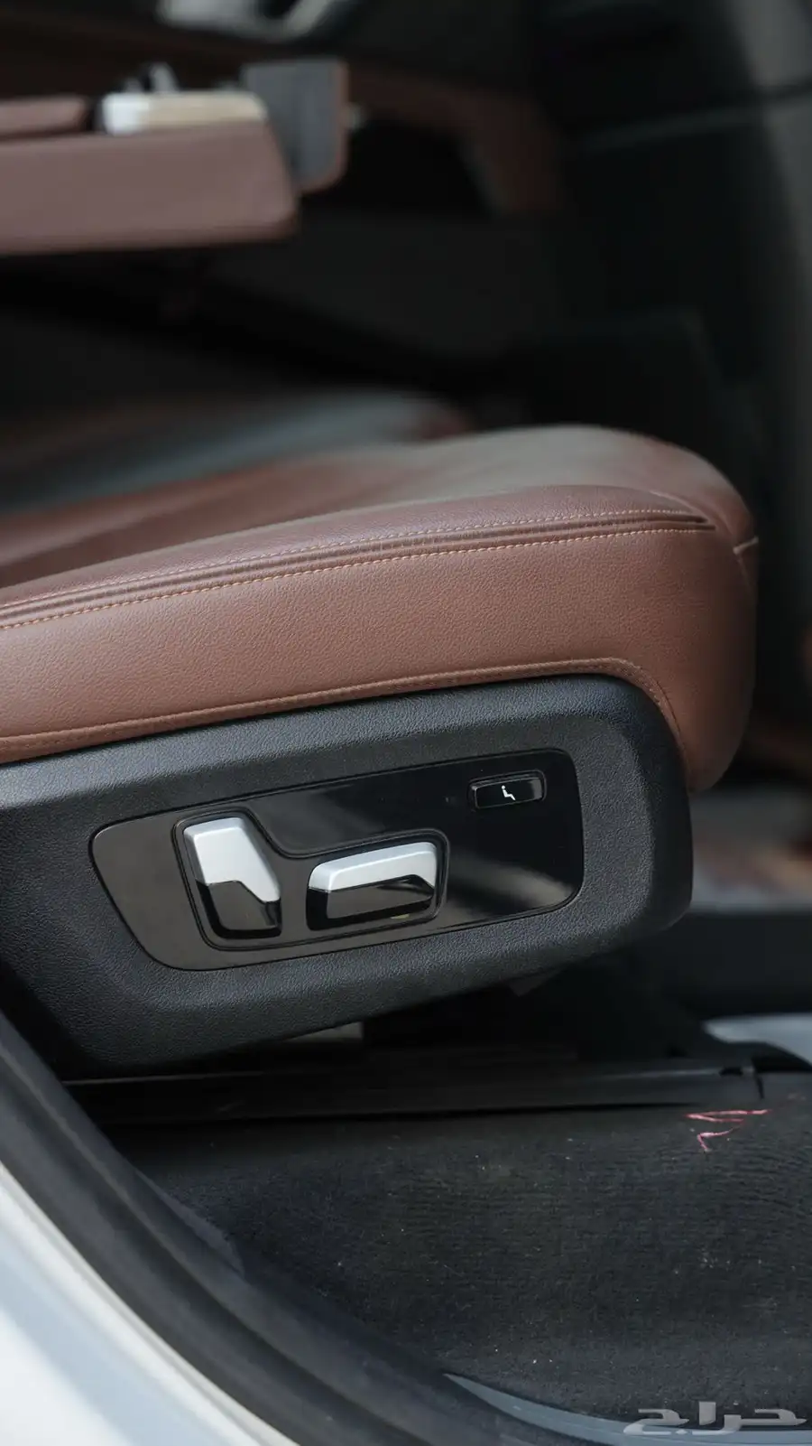 ناغي BMW X7 .. ( سمح بالبيع ) 35