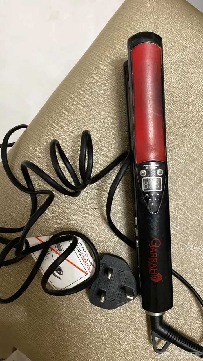 اثاث شبه جديد ولوحات جدارية وكراسي قابل للتفاوض 5