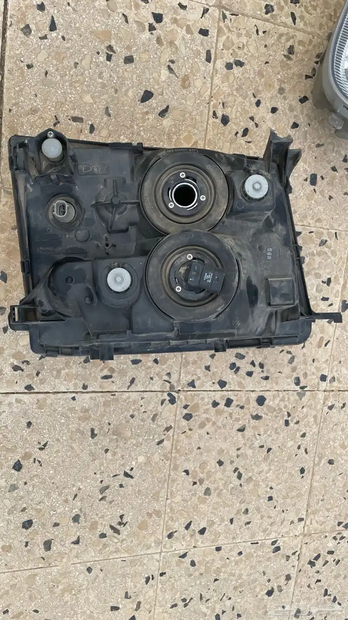 قطع غيار لاند كروزر 2003-2006 4