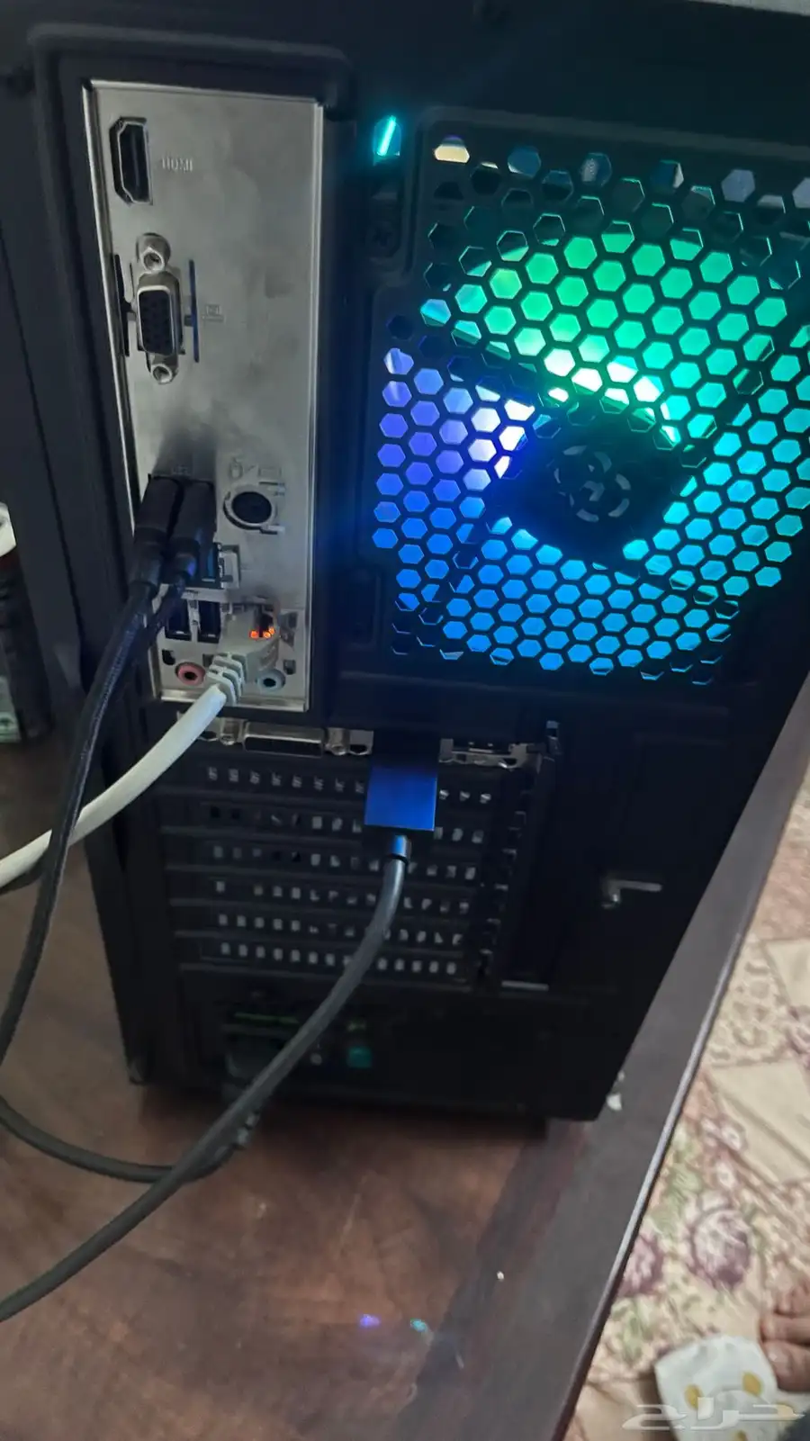 بيسي مع شاشة قيمنق وكيبورد وماوس للبيع 2