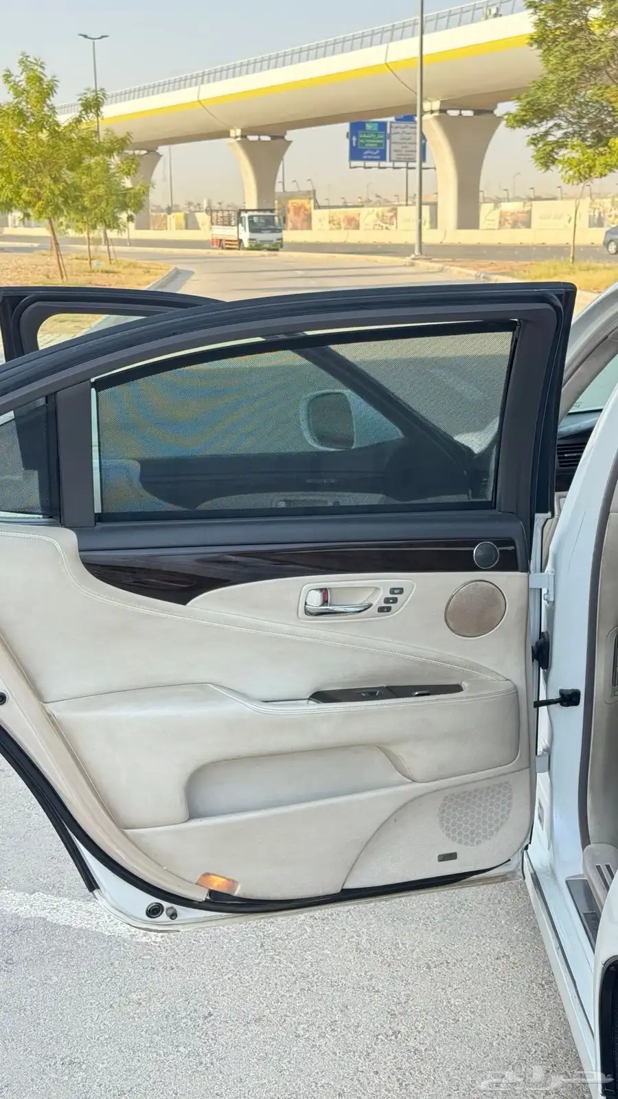 لكزس ls460L موديل 2008 فل 21